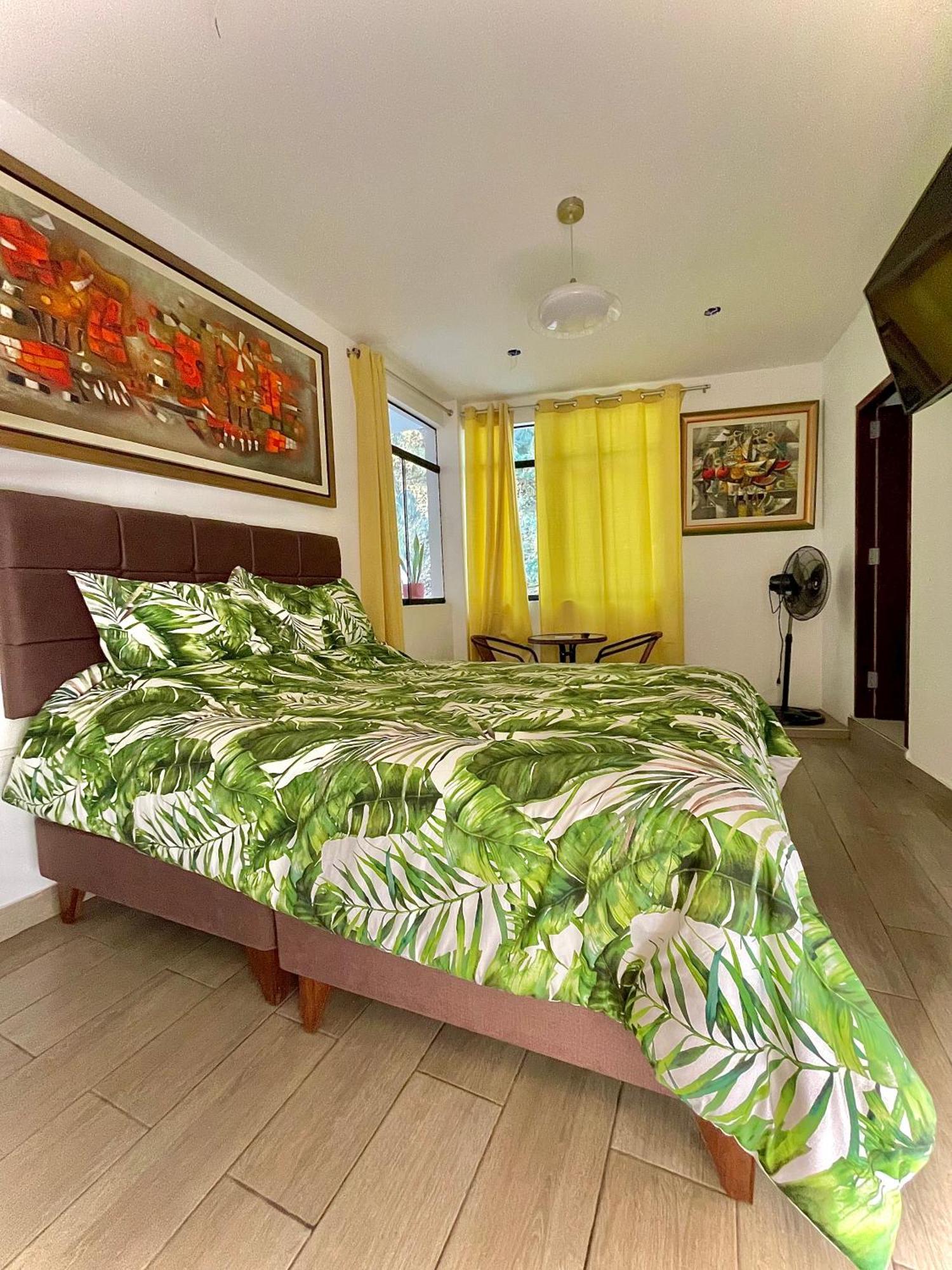 Отель Huanchaco Gardens Экстерьер фото